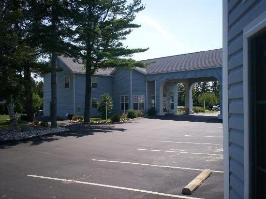 Great Mackinaw Beachfront Hotel Mackinaw City Exterior foto